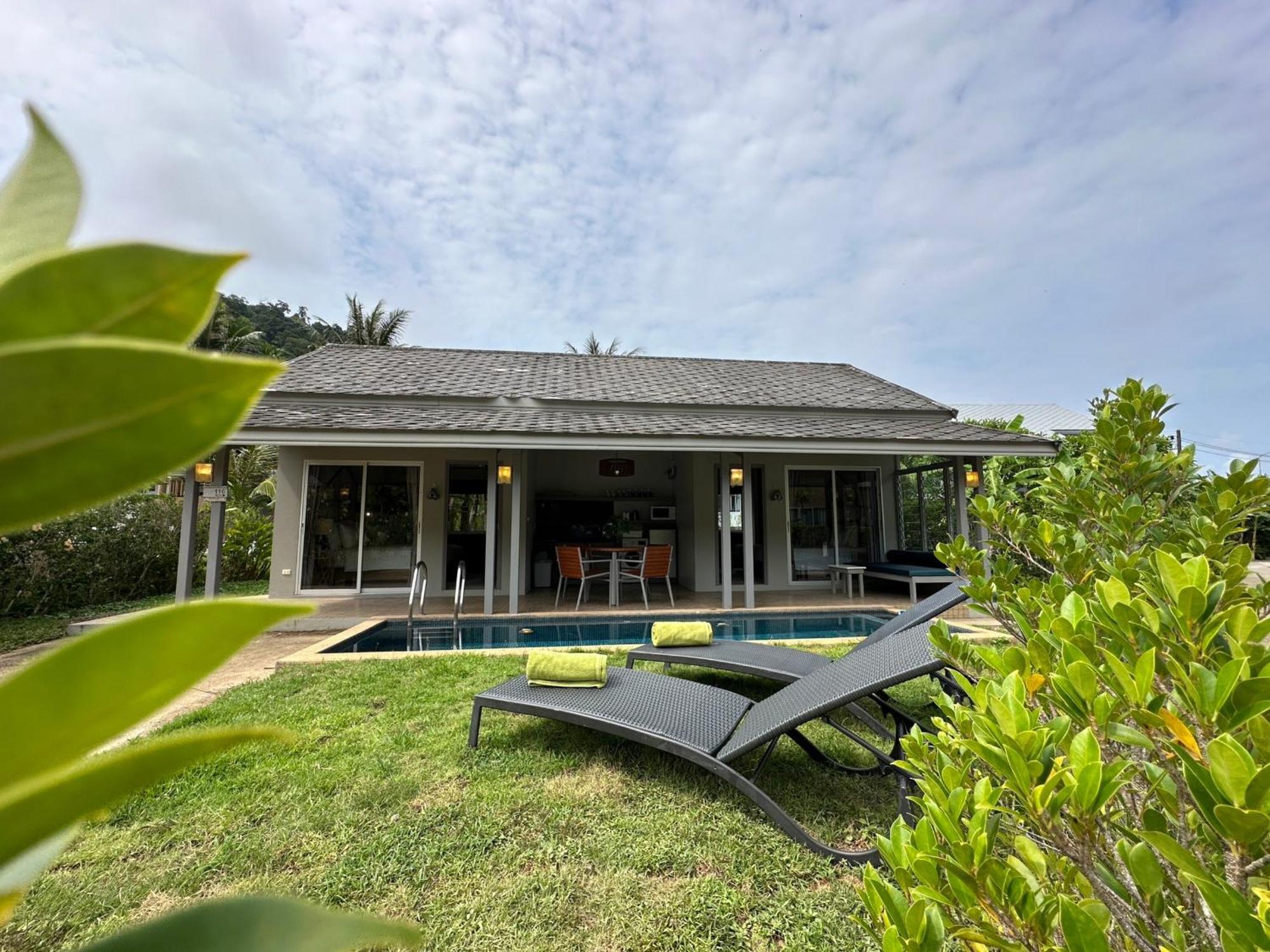 Sakoo Valley Naithon Beach Exterior photo